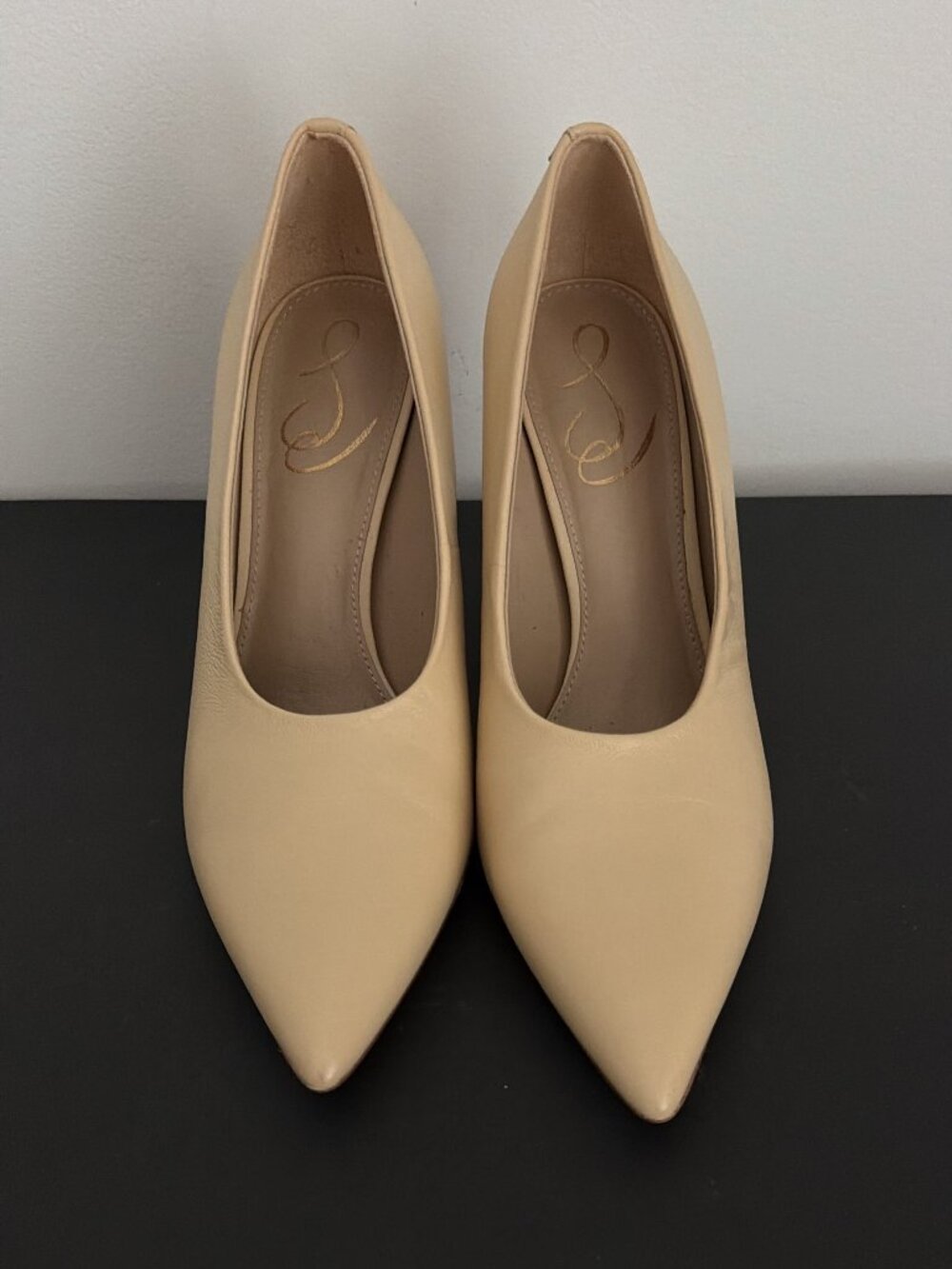 Sam Edelman Nude Leather Pointed-Toe Pumps – Size 8